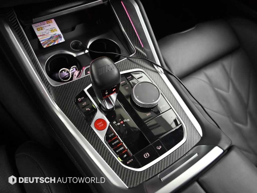 BMW XM — photo 09