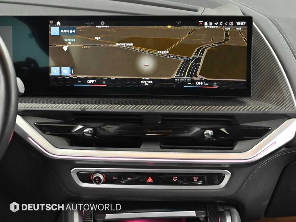 BMW XM — photo 14