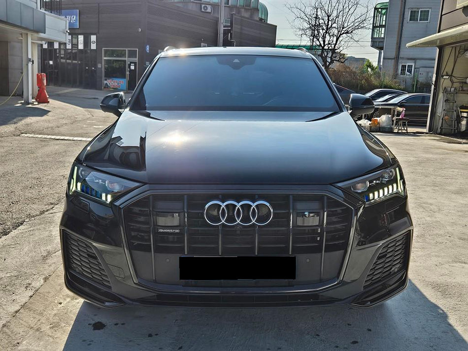 Audi Q7 — photo 01