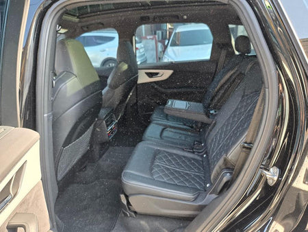 Audi Q7 — photo 06