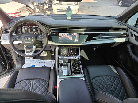 Audi Q7 — photo 09