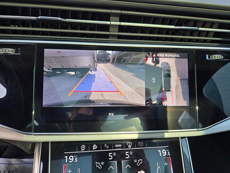 Audi Q7 — photo 18