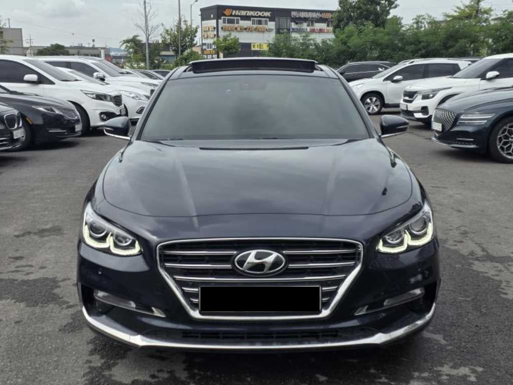 Hyundai Grandeur — photo 01
