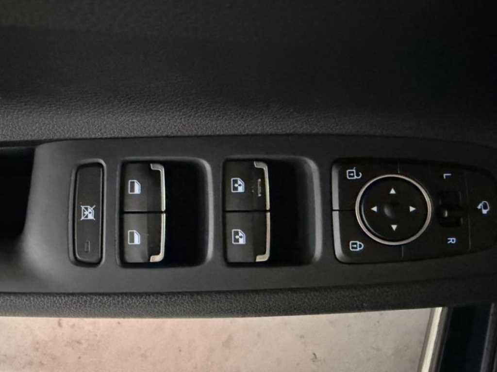 Hyundai Grandeur — photo 15