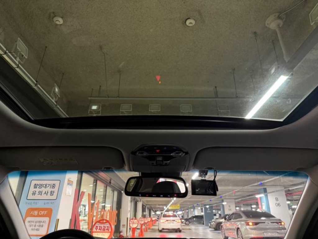 Hyundai Grandeur — photo 16