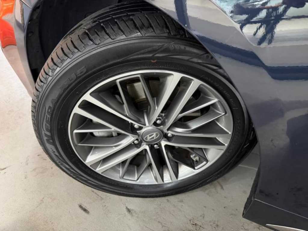 Hyundai Grandeur — photo 19