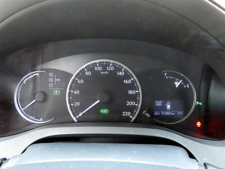 Lexus CT200h — photo 09
