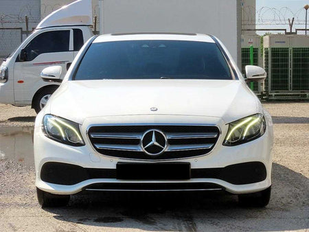 Mercedes-Benz E-Class — photo 01