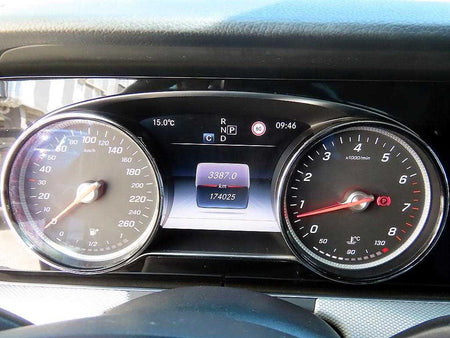 Mercedes-Benz E-Class — photo 09