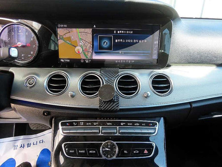 Mercedes-Benz E-Class — photo 13