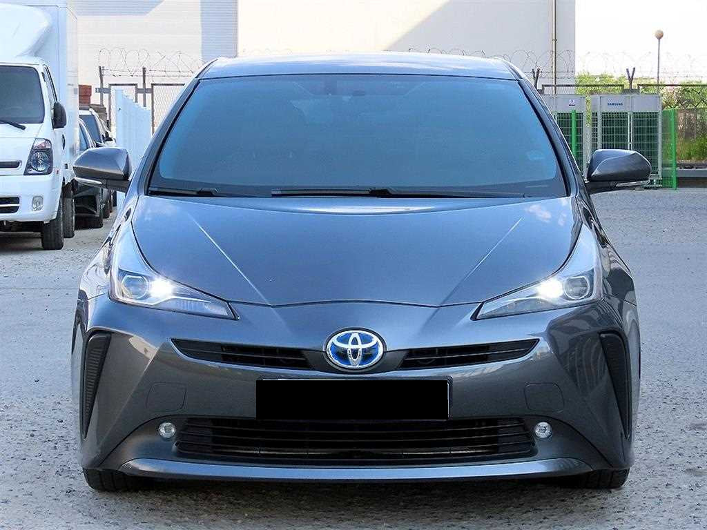 Toyota Prius — photo 01