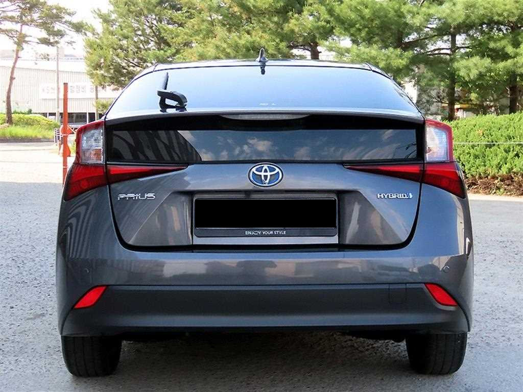 Toyota Prius — photo 04