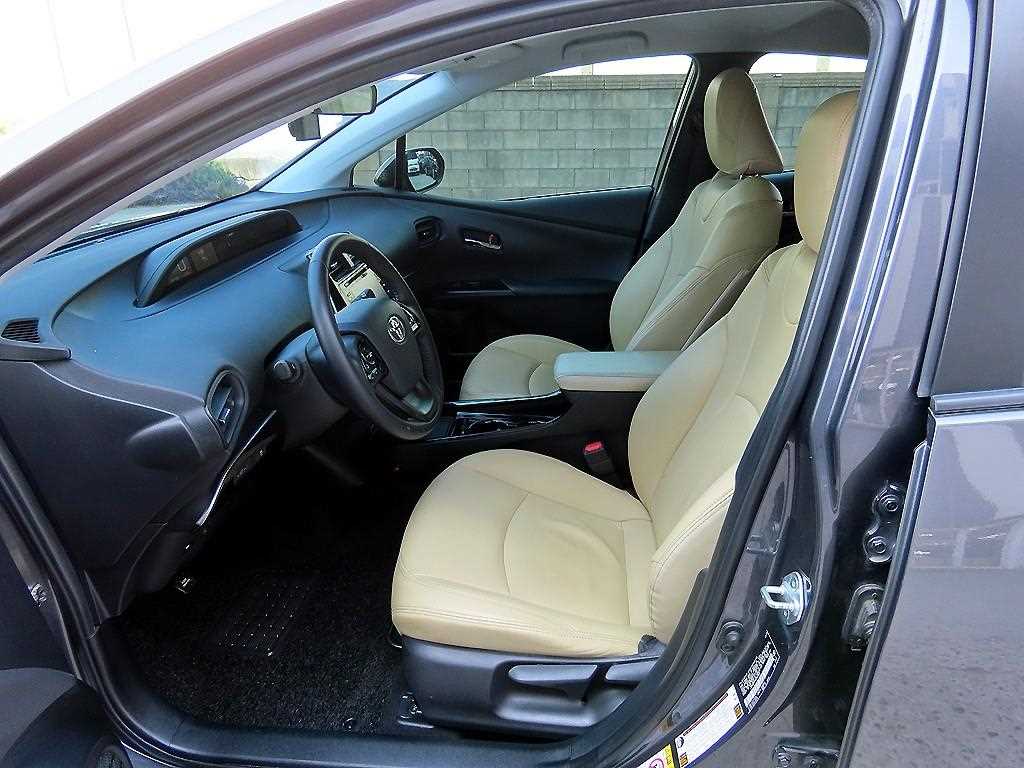 Toyota Prius — photo 05