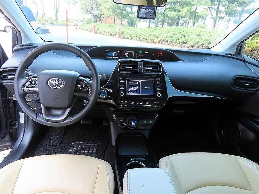 Toyota Prius — photo 07