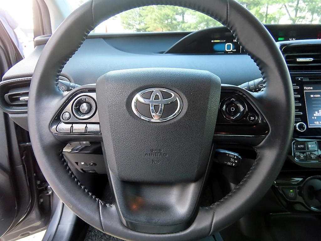 Toyota Prius — photo 08