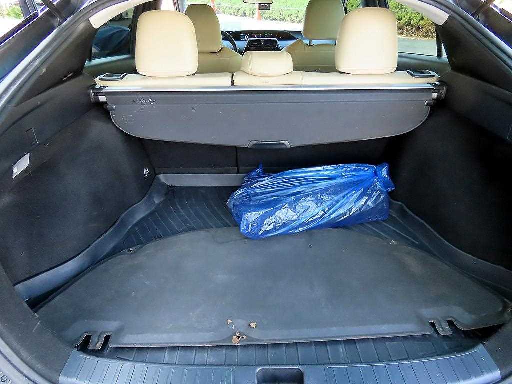 Toyota Prius — photo 17