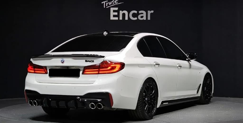 BMW 5-Series — photo 03