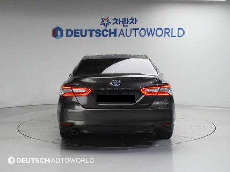 Toyota Camry — photo 04