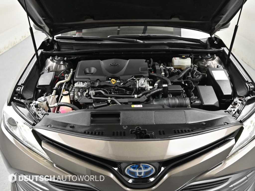Toyota Camry — photo 06