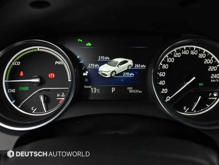 Toyota Camry — photo 08