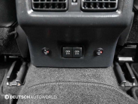 Toyota Camry — photo 16