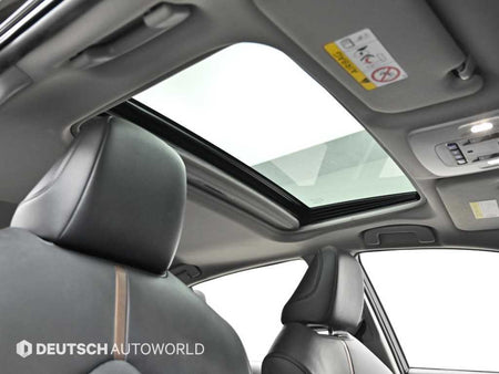 Toyota Camry — photo 18