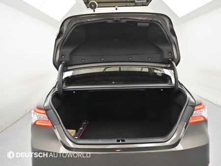 Toyota Camry — photo 19