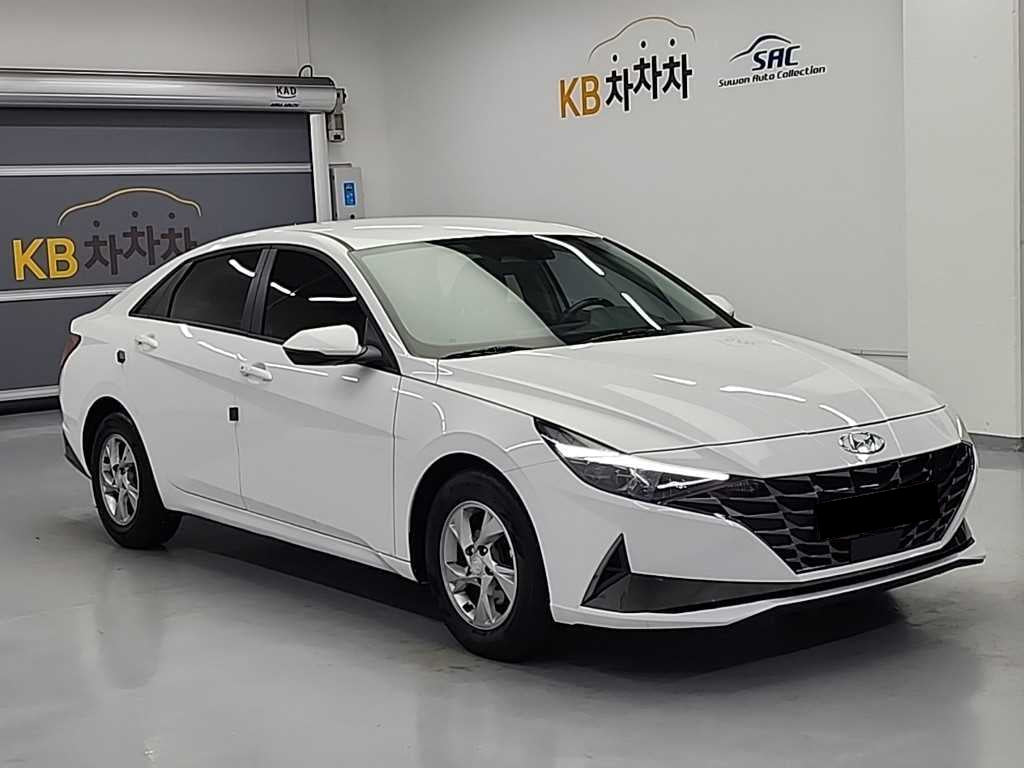 Hyundai Avante — photo 04