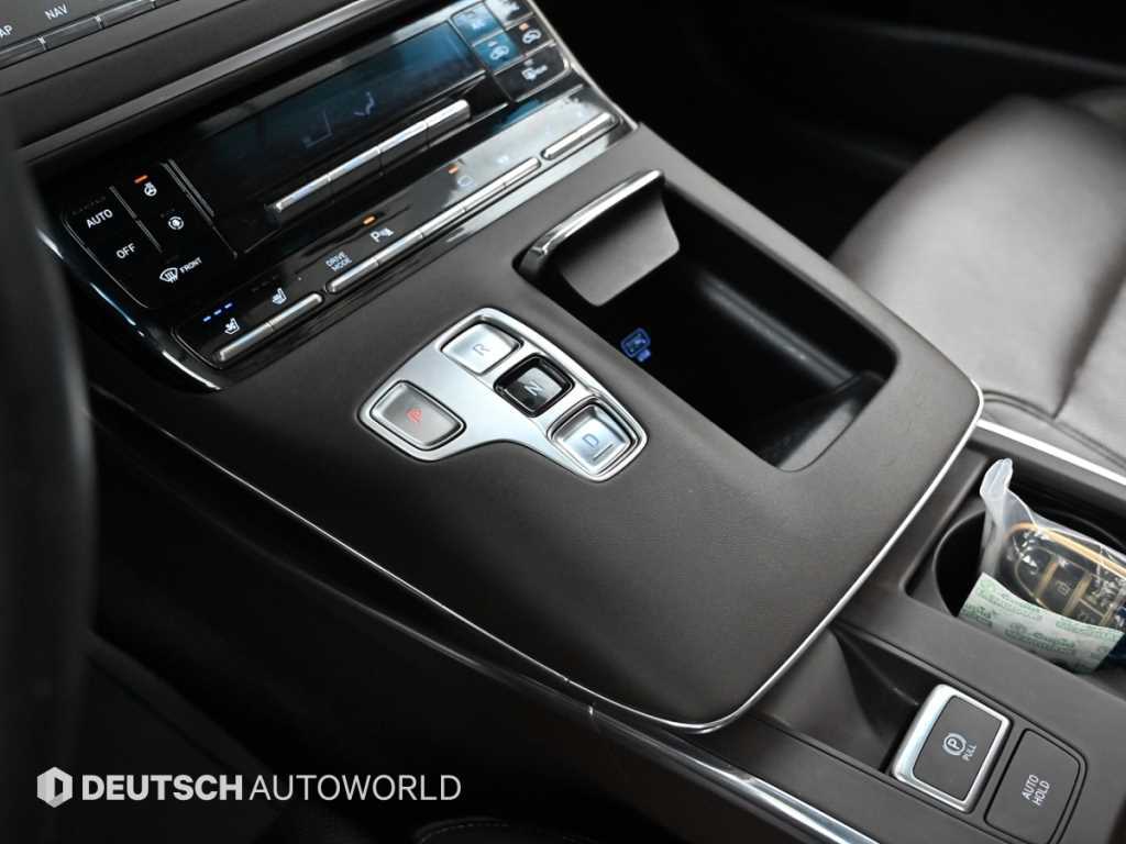 Hyundai Grandeur — photo 09