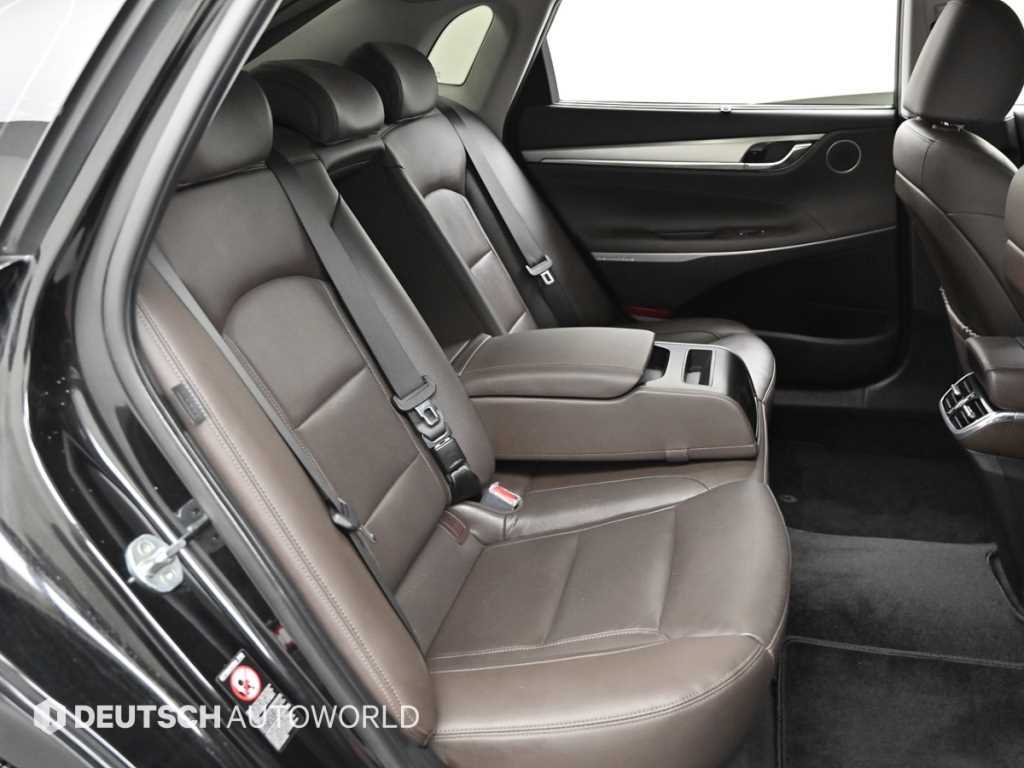 Hyundai Grandeur — photo 12