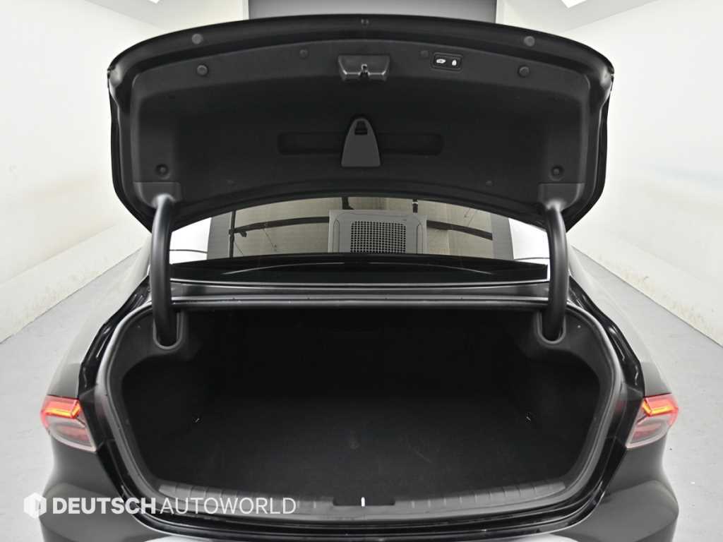 Hyundai Grandeur — photo 19