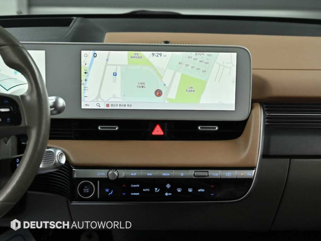 Hyundai Ioniq5 — photo 14