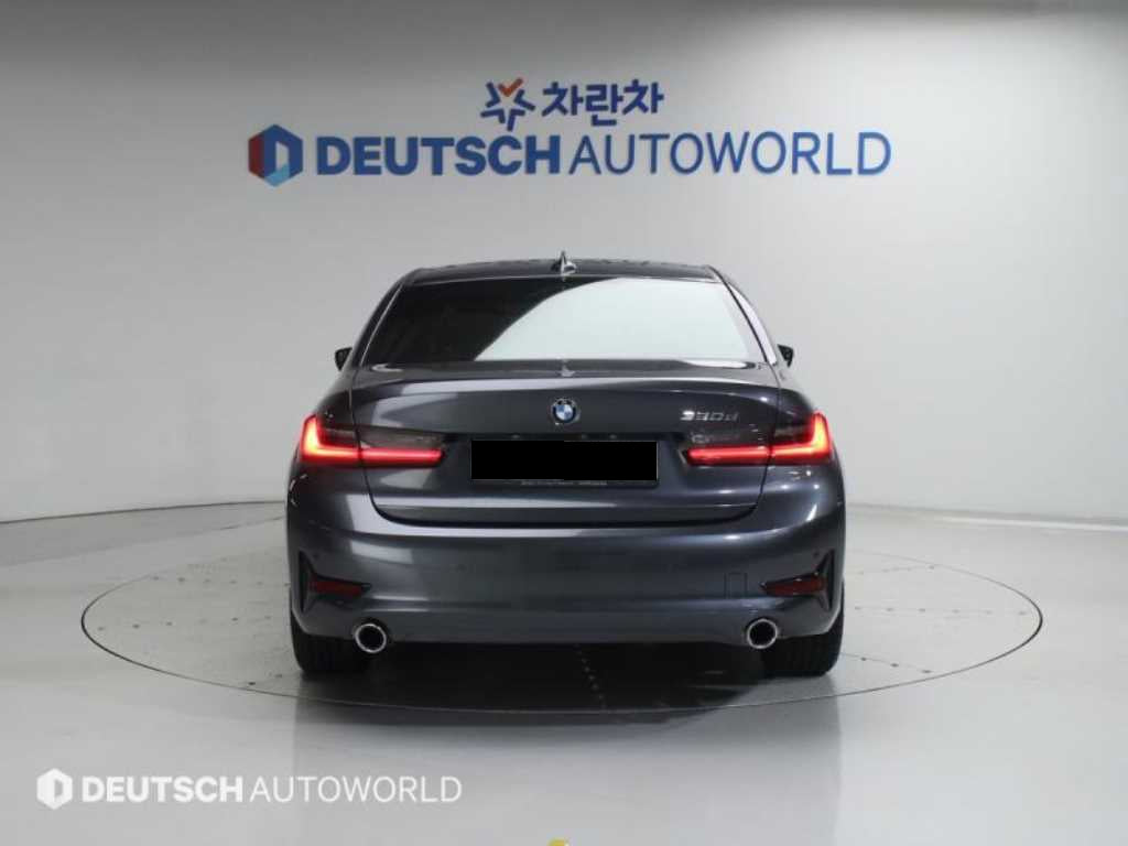BMW 3-Series — photo 04