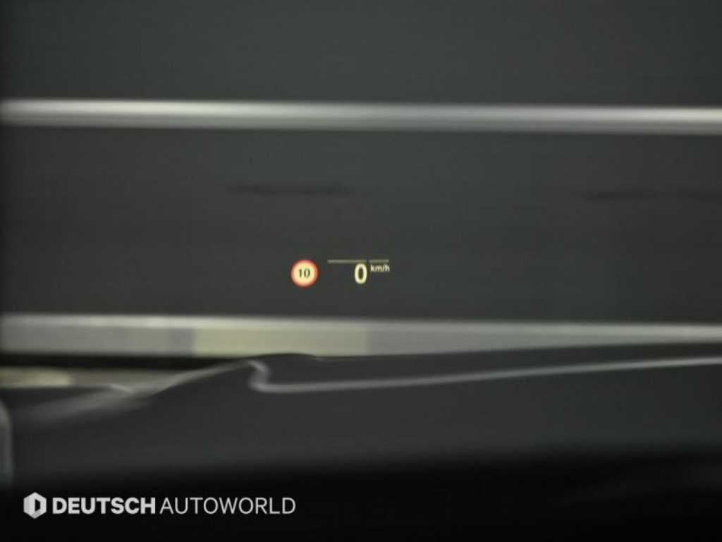 BMW 3-Series — photo 17