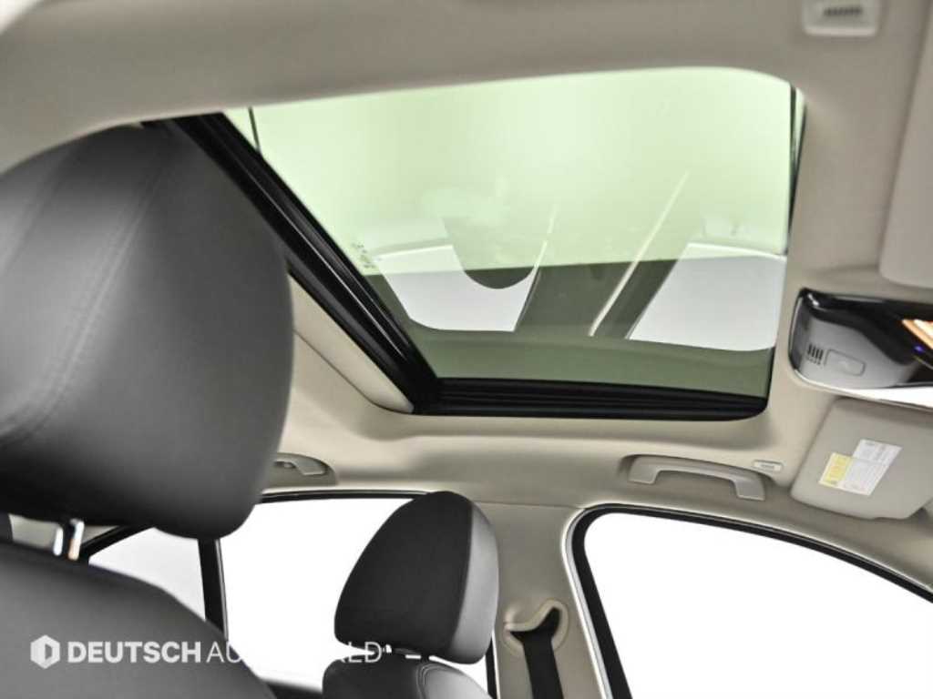 BMW 3-Series — photo 18