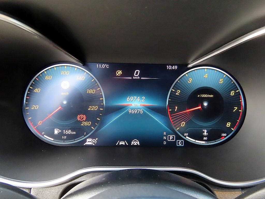Mercedes-Benz GLC-Class — photo 09
