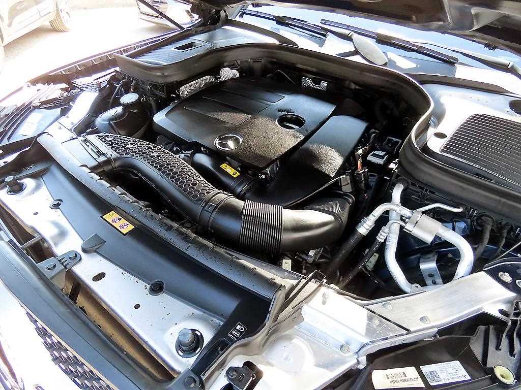 Mercedes-Benz GLC-Class — photo 19