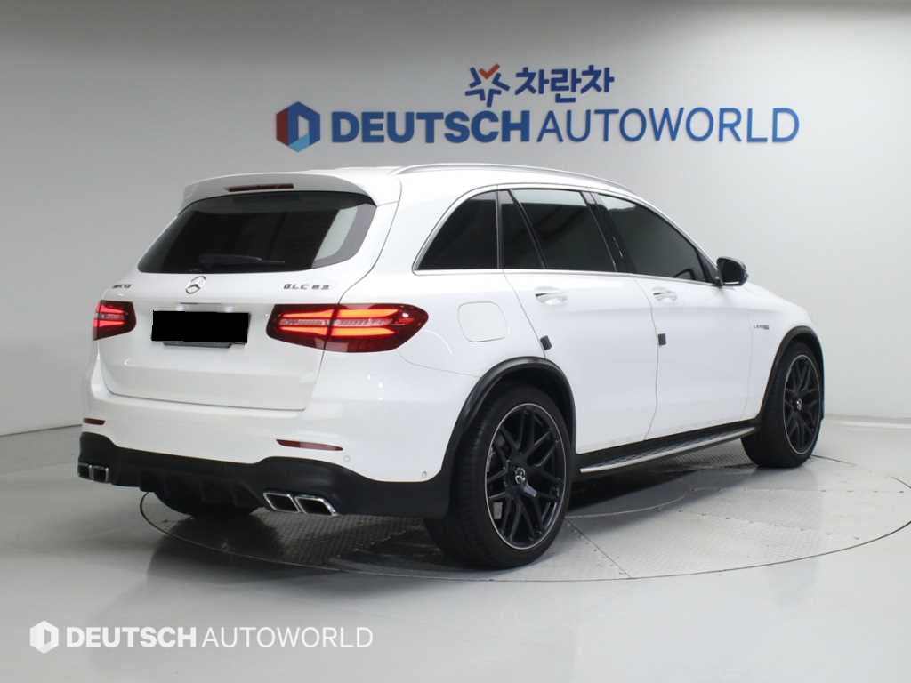 Mercedes-Benz GLC-Class — photo 02