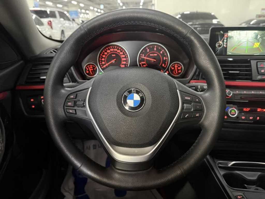 BMW 4-Series — photo 09