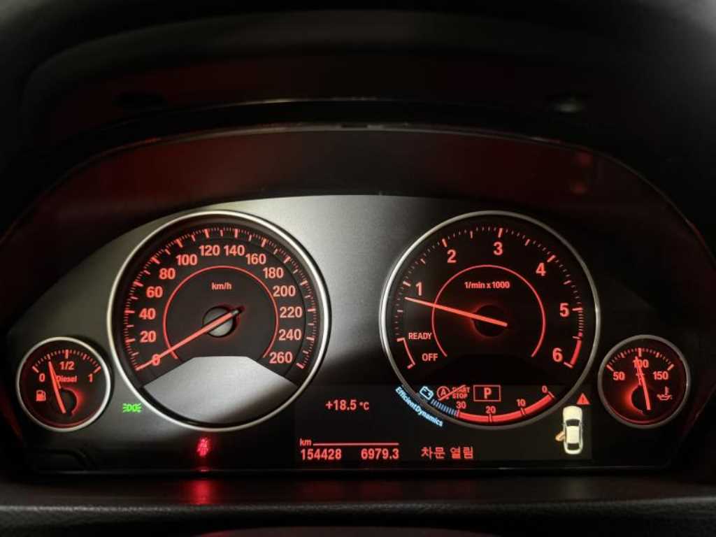 BMW 4-Series — photo 10