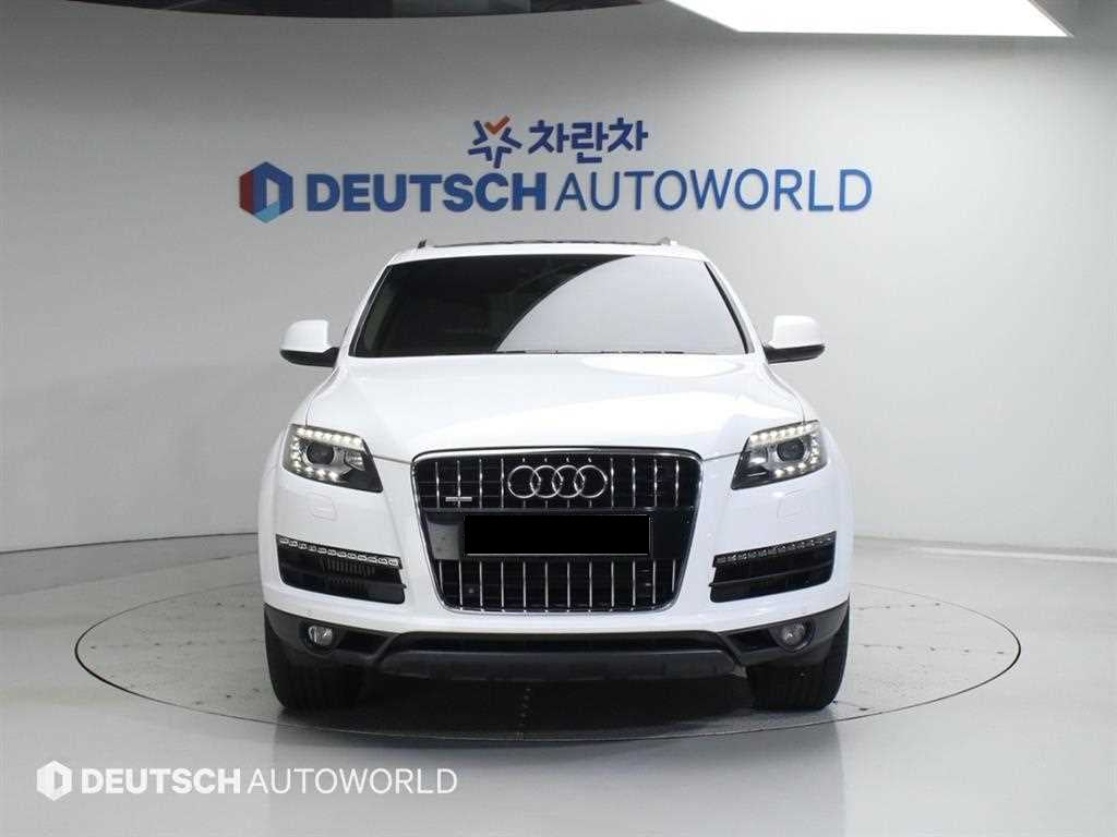 Audi Q7 — photo 03