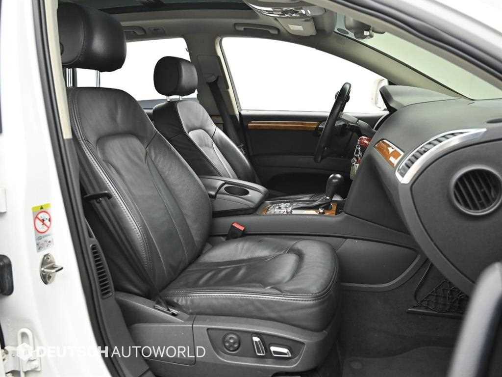 Audi Q7 — photo 09