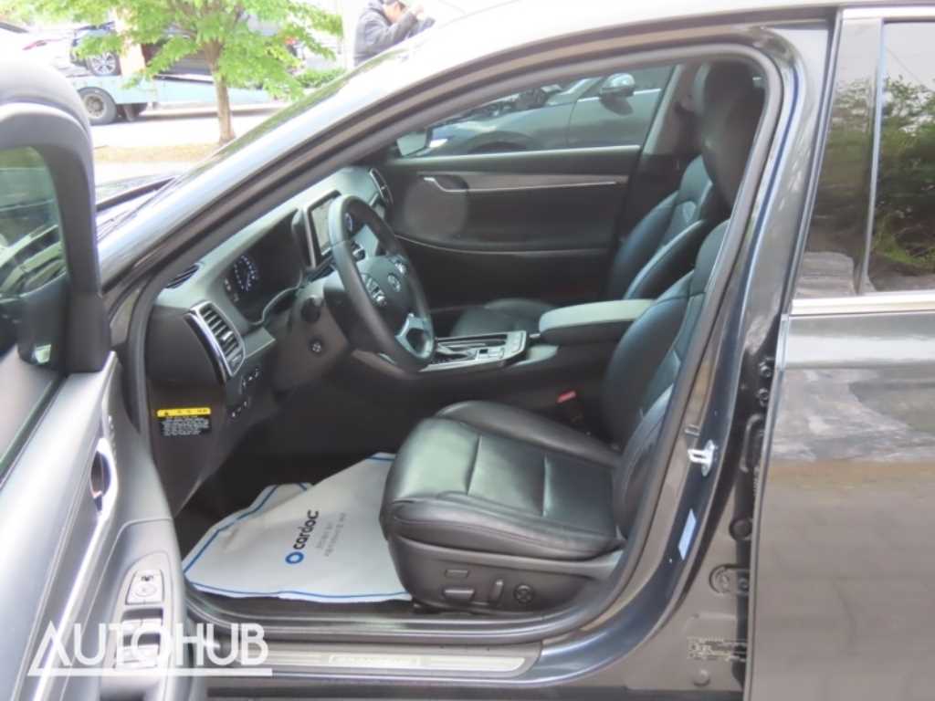Hyundai Grandeur — photo 14