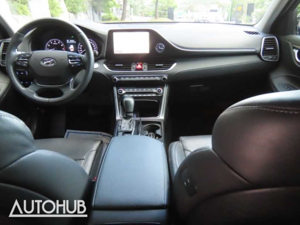 Hyundai Grandeur — photo 16