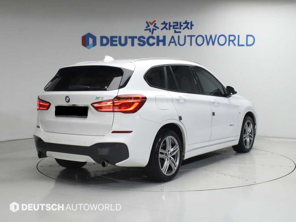 BMW X1 — photo 02