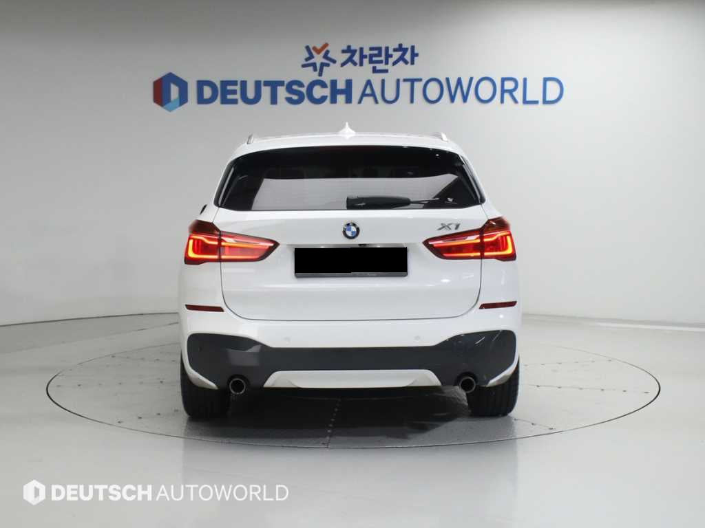 BMW X1 — photo 04