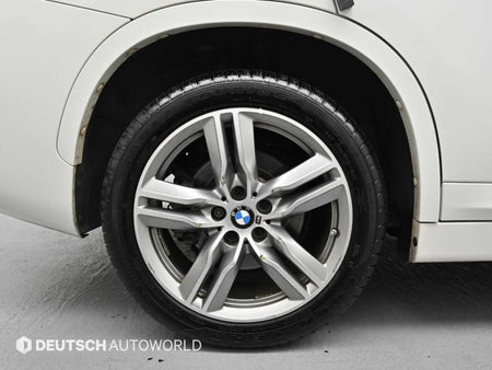 BMW X1 — photo 05