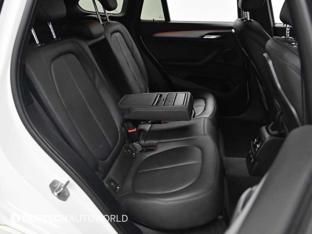 BMW X1 — photo 12