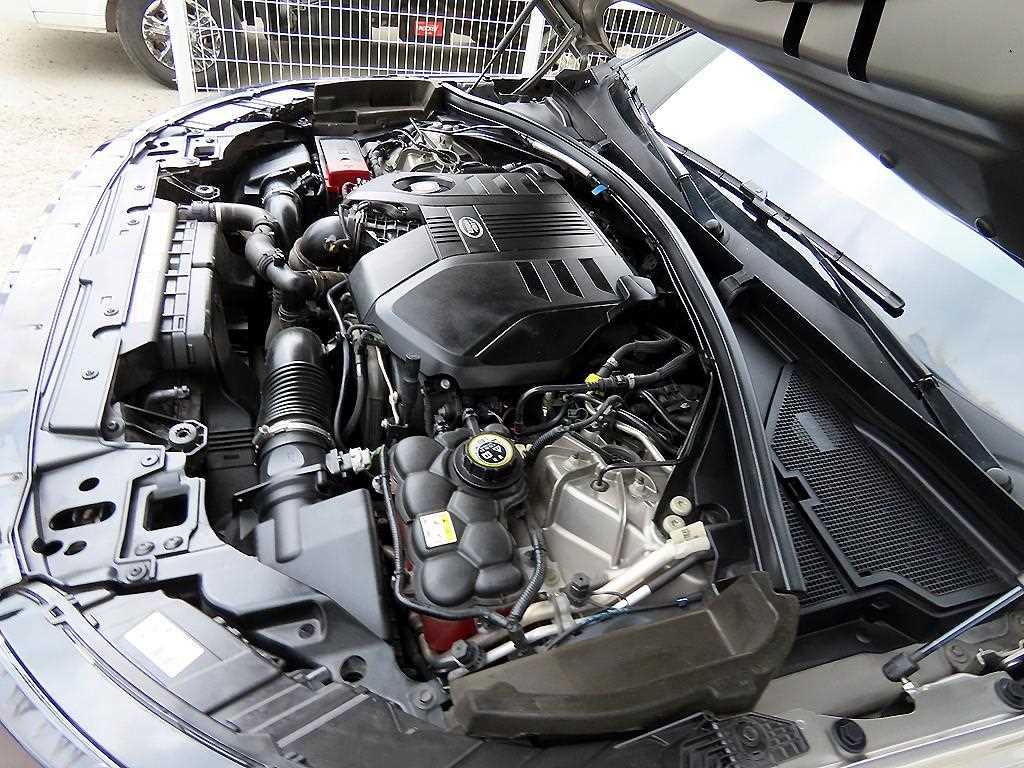 Land Rover Range Rover Velar — photo 19