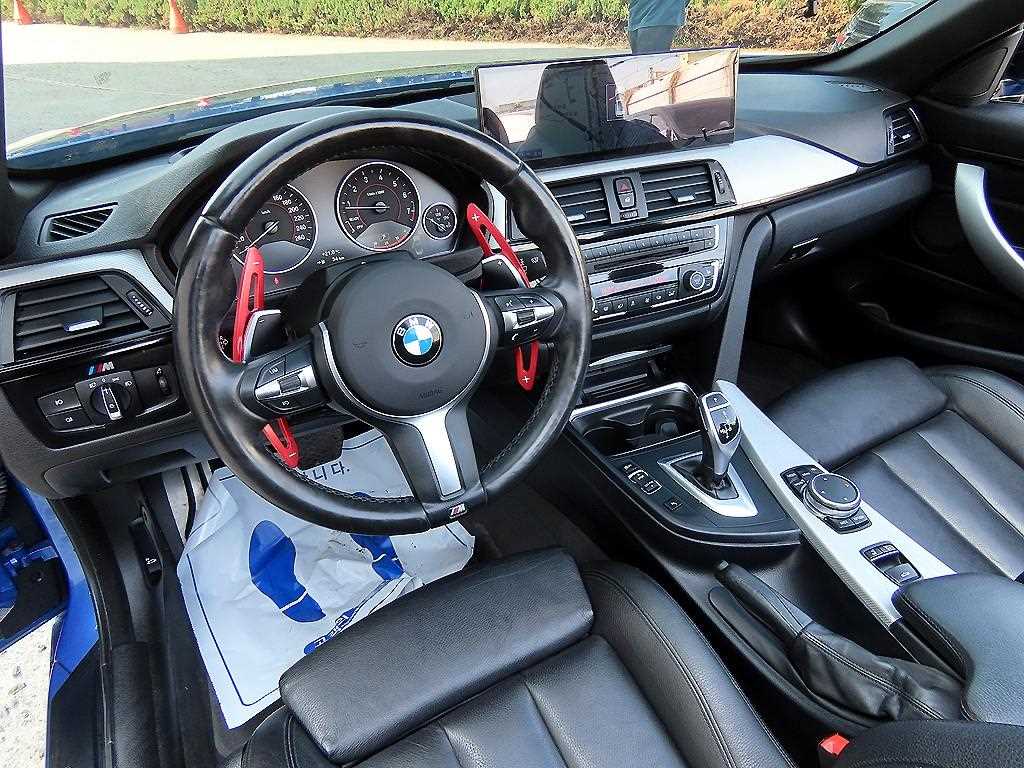 BMW 4-Series — photo 09